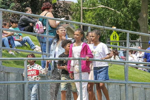 7Z7A7896